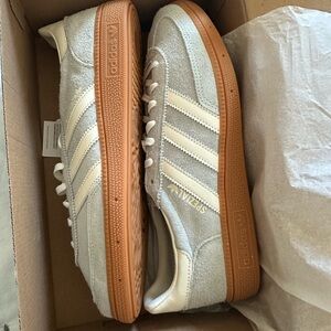 Adidas Handball Spezial Size 10W/8.5M